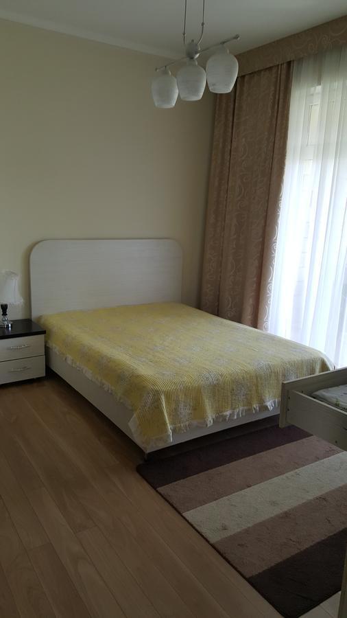 Karven Four Seasons Hotel Chon-Sary-Oy Buitenkant foto